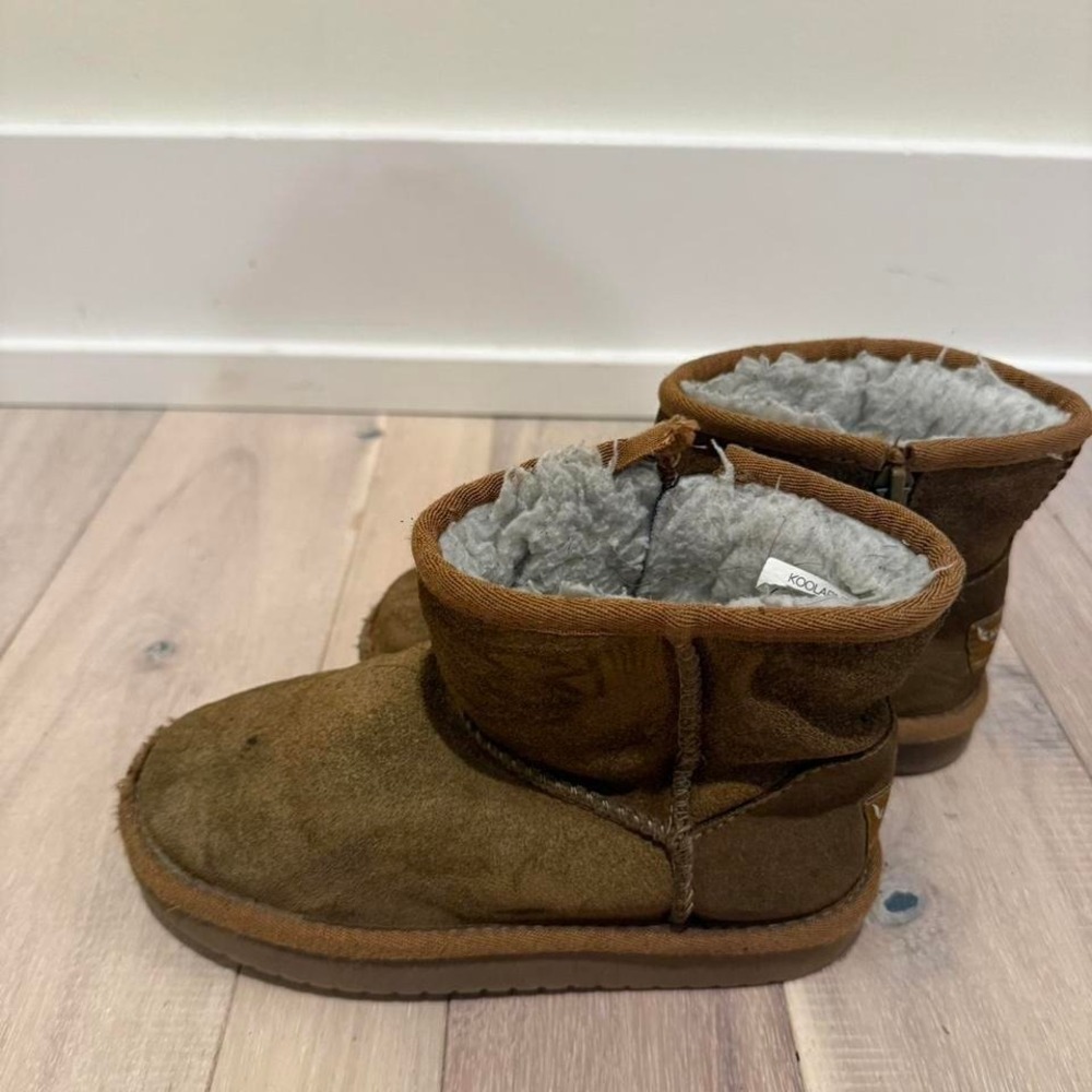 Brown UGG boots, Size US 12 #shearling #boots